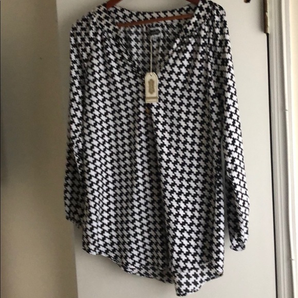 Mudpie black and white top or beach coverup - Picture 3 of 3